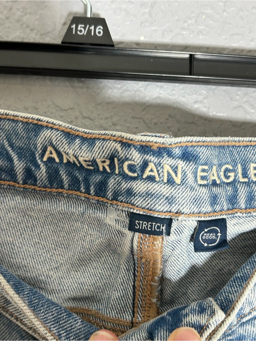 American Eagle Light Wash Straight-Leg Jeans Size 14 Regular NWT - Picture 5 of 5